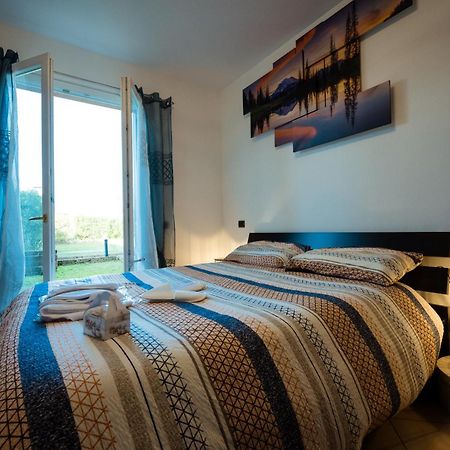 Oliva Apartment - Featuring A Private Garden And Access To A Pool Barcuzzi Екстериор снимка